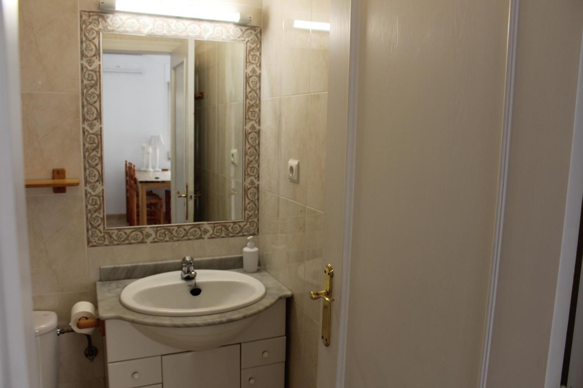 Bungalow With 2 Bedrooms And Roof Terrace In The Center Of La Zenia. Free Wifi. Orihuela Exteriör bild