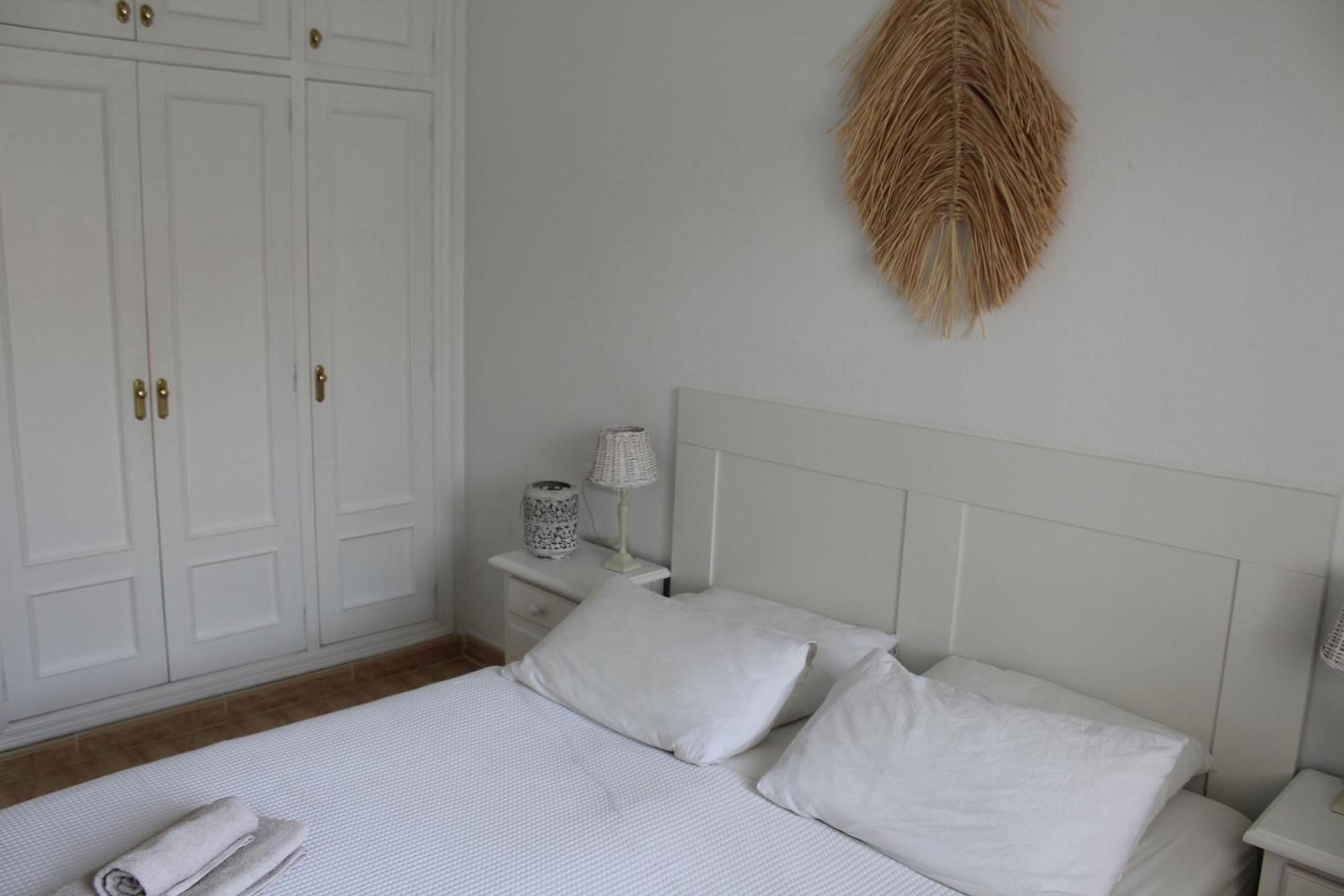 Bungalow With 2 Bedrooms And Roof Terrace In The Center Of La Zenia. Free Wifi. Orihuela Exteriör bild